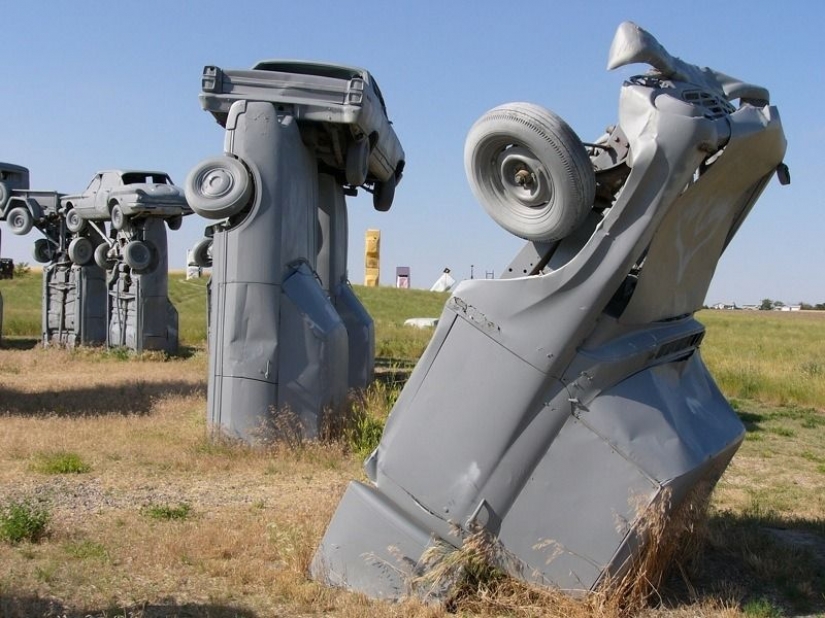 The most bizarre parody of Stonehenge