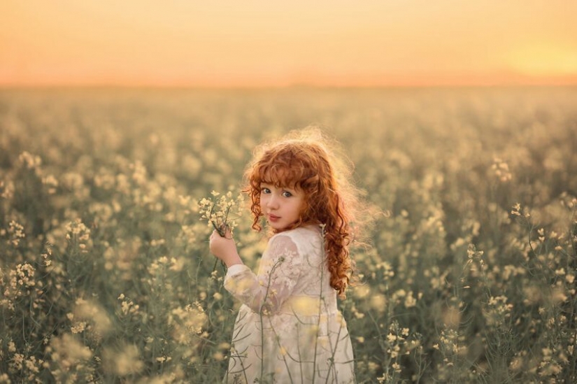 The photographer has recreated an old Christmas card new The photographer has recreated an old Christmas card new