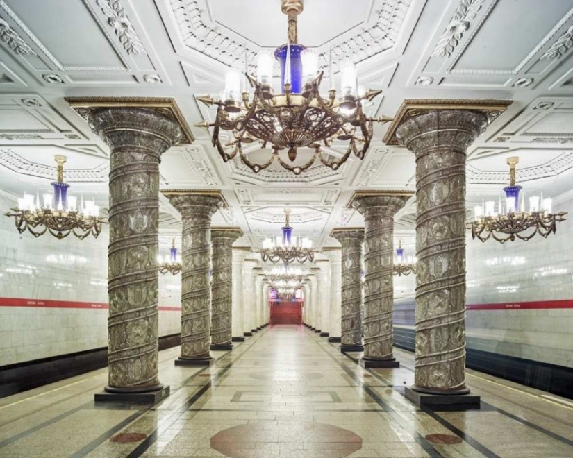 The photographer showed the whole luxury of the Moscow and St. Petersburg metro without people The photographer showed the whole luxury of the Moscow and St. Petersburg metro without people