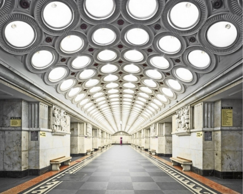 The photographer showed the whole luxury of the Moscow and St. Petersburg metro without people The photographer showed the whole luxury of the Moscow and St. Petersburg metro without people
