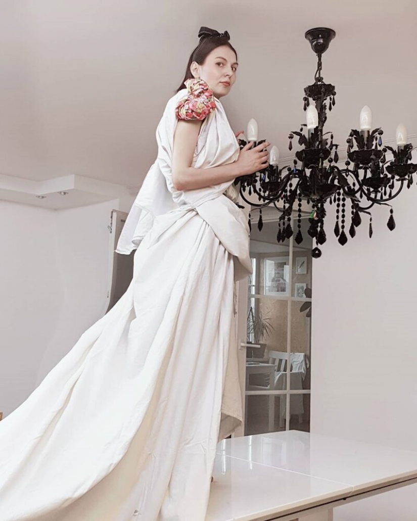 The quarantine style: fashion images from scrap materials The quarantine style: fashion images from scrap materials