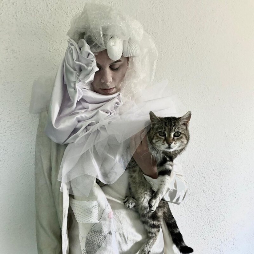 The quarantine style: fashion images from scrap materials The quarantine style: fashion images from scrap materials