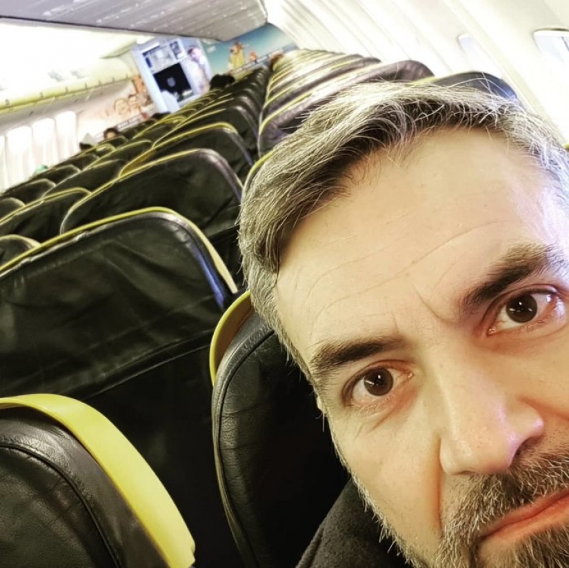 The shock of the void look like planes and airports during a pandemic