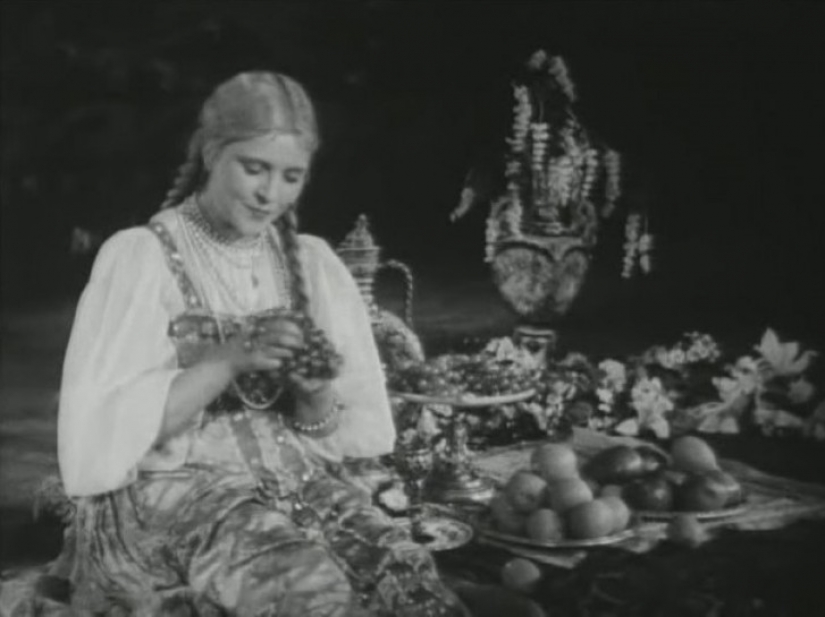 The Soviet Princess, Queen and simple beauty