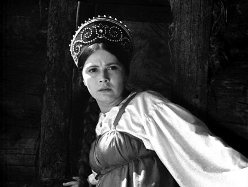 The Soviet Princess, Queen and simple beauty