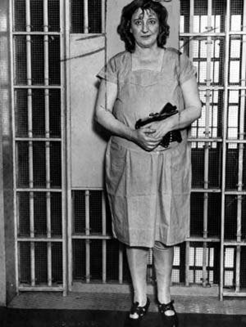 The strange story of Walburga österreich, which for years kept a secret lover in the attic