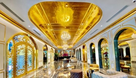 The Vietnam hotel was opened, covered with pure gold inside and outside