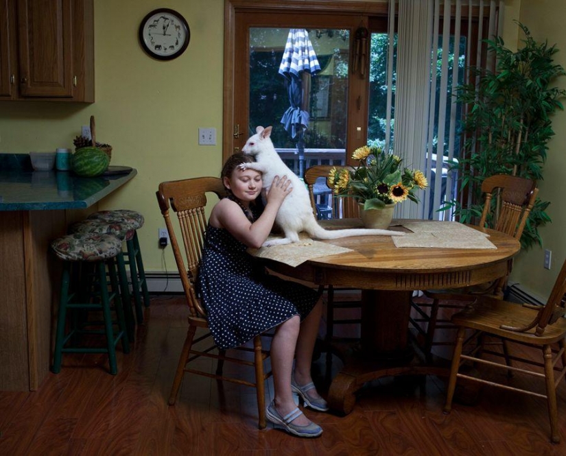 The world Amelia — a girl and her animals