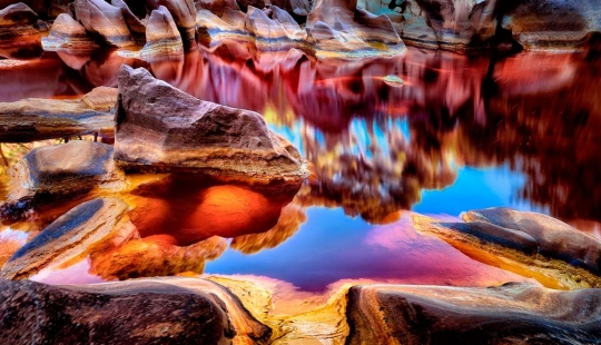 Threat far: 10 incredibly beautiful, but awe-inspiring places