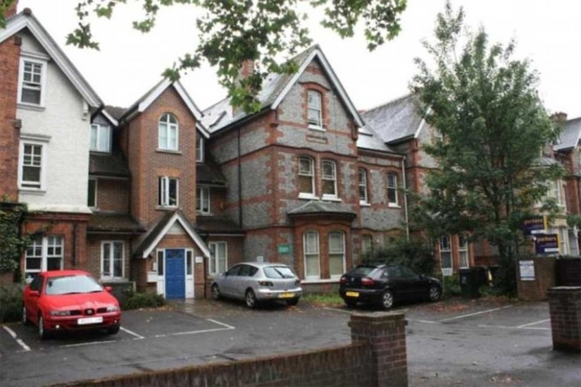 Tiny flat width of 2 meters for 170 thousand dollars in the UK