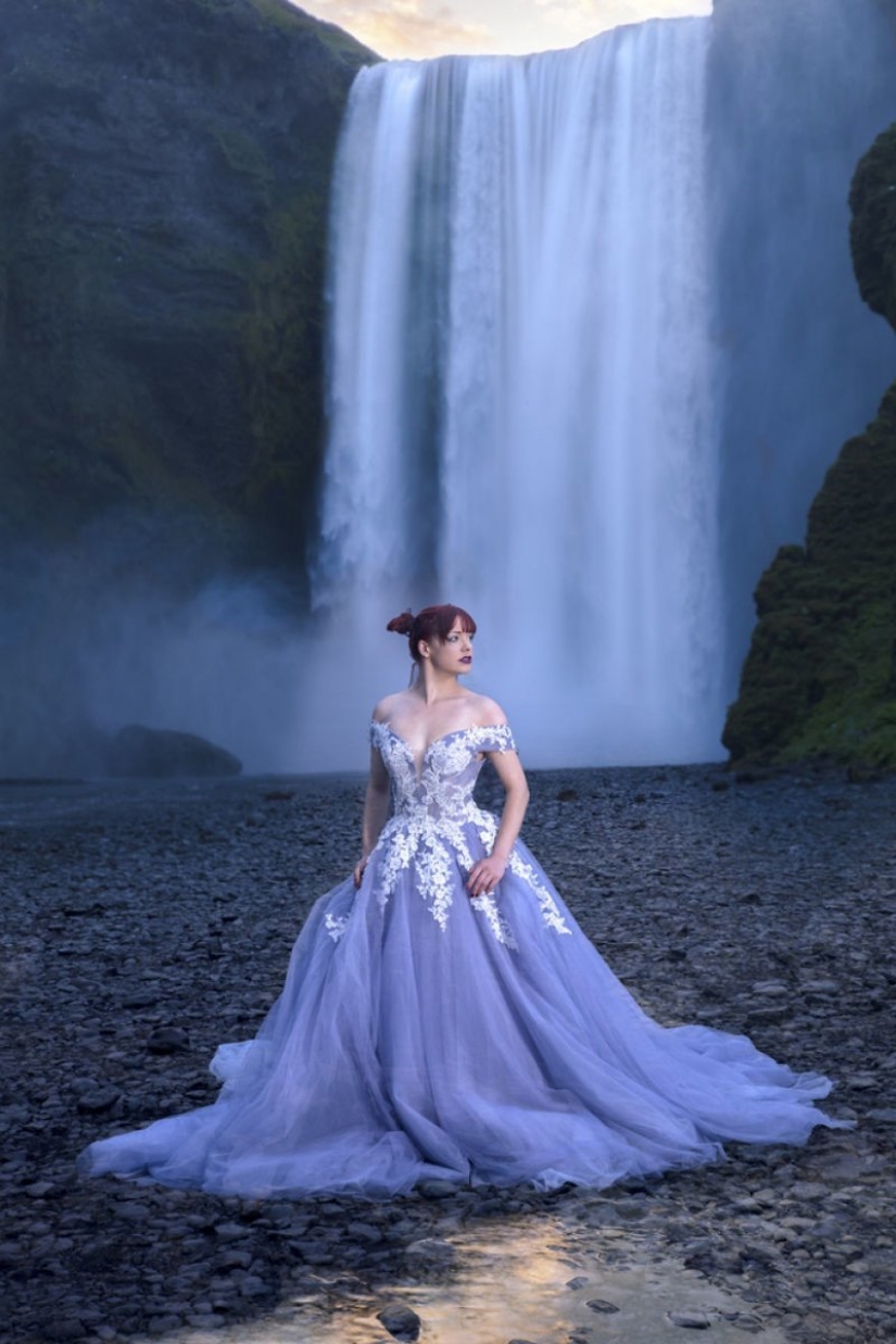 Tipo de fotografiar a su novia en un abandonado lugares de Europa