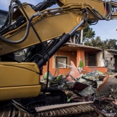 To confiscate and destroy: in Italy, the demolition of the Villa Roma mafia family
