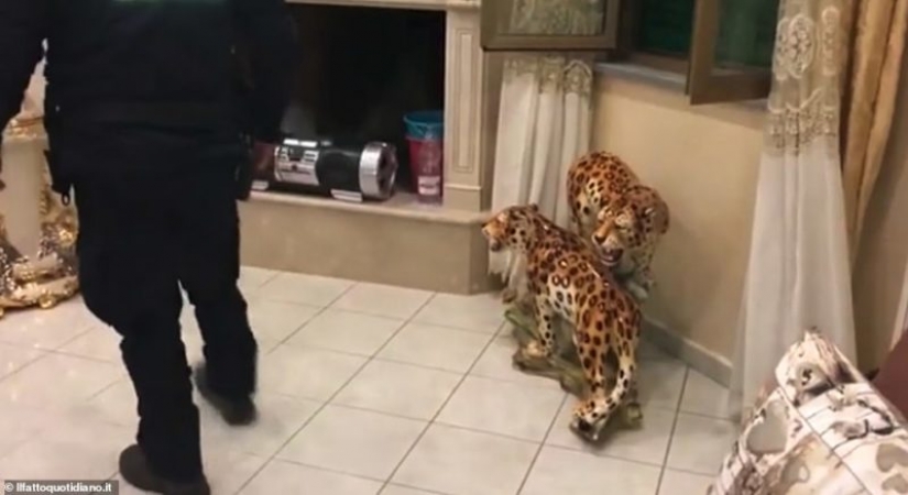 To confiscate and destroy: in Italy, the demolition of the Villa Roma mafia family