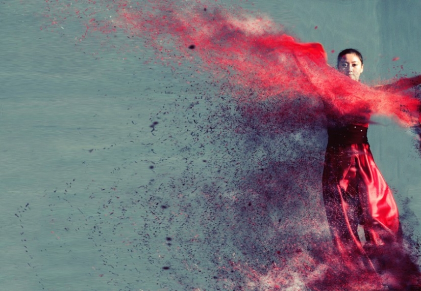 To dissolve in the movement, the Dancers in the lens Pistola Wish