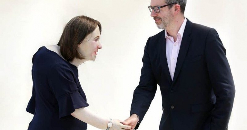 Trabajador Emma: los científicos han creado el diseño de un empleado de oficina con experiencia