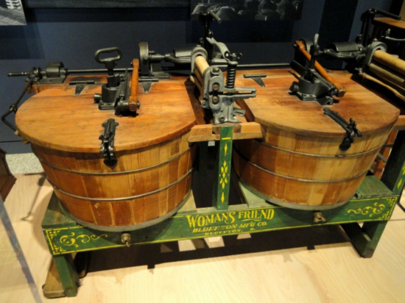 Un centenar de años en el almuerzo, como el lavado, la limpieza y cocción de las mujeres en el último siglo Un centenar de años en el almuerzo, como el lavado, la limpieza y cocción de las mujeres en el último siglo