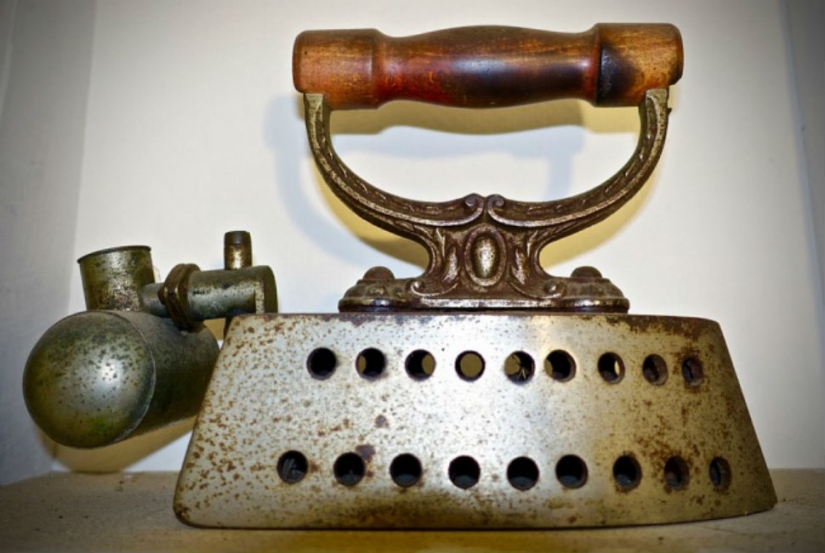 Un centenar de años en el almuerzo, como el lavado, la limpieza y cocción de las mujeres en el último siglo Un centenar de años en el almuerzo, como el lavado, la limpieza y cocción de las mujeres en el último siglo