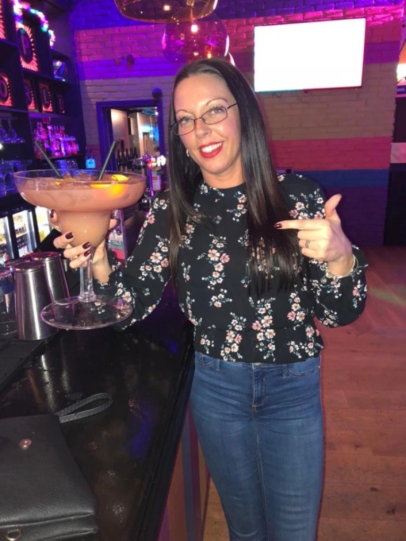 Un nuevo sacerdote — una nueva vida: una mujer se acercó a ella para la cirugía plástica de las nalgas, a pesar de la grave enfermedad del novio