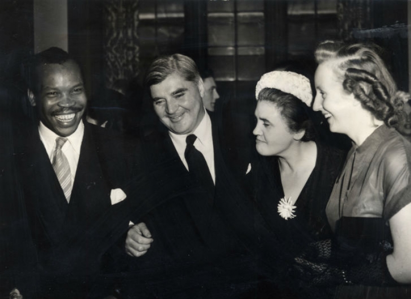 Una historia de amor, que estaba en contra de todo el mundo Una historia de amor, que estaba en contra de todo el mundo