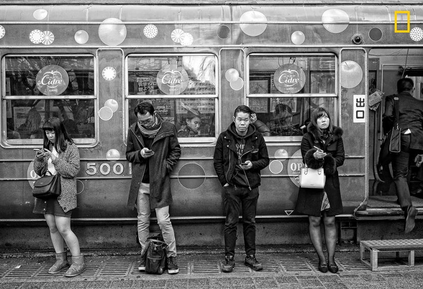 Una orgullosos de mujeres Cubanas y feliz monjes Tibetanos, en el National Geographic photo contest: la Gente