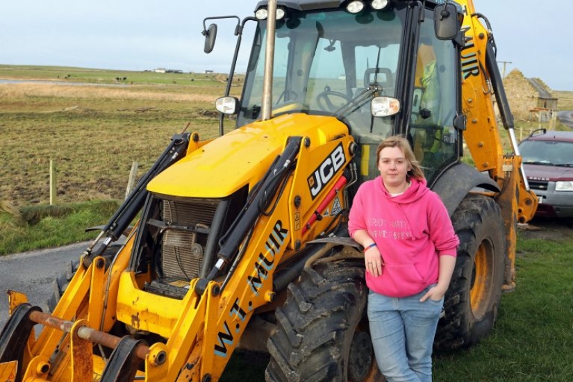 Uno de los nueve: la niña se trasladó a la isla de los jubilados y realiza el trabajo de nueve personas