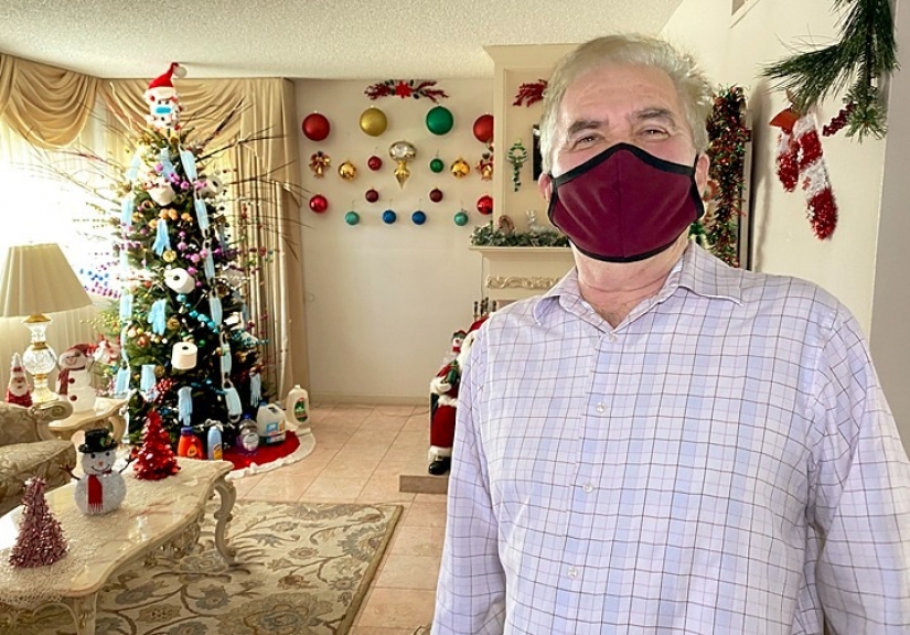 Uno, dos, tres! La corona, ¡fuera! El Británico decorar el árbol de Navidad en el estilo de Covid-19 y compartir las fotos en redes sociales