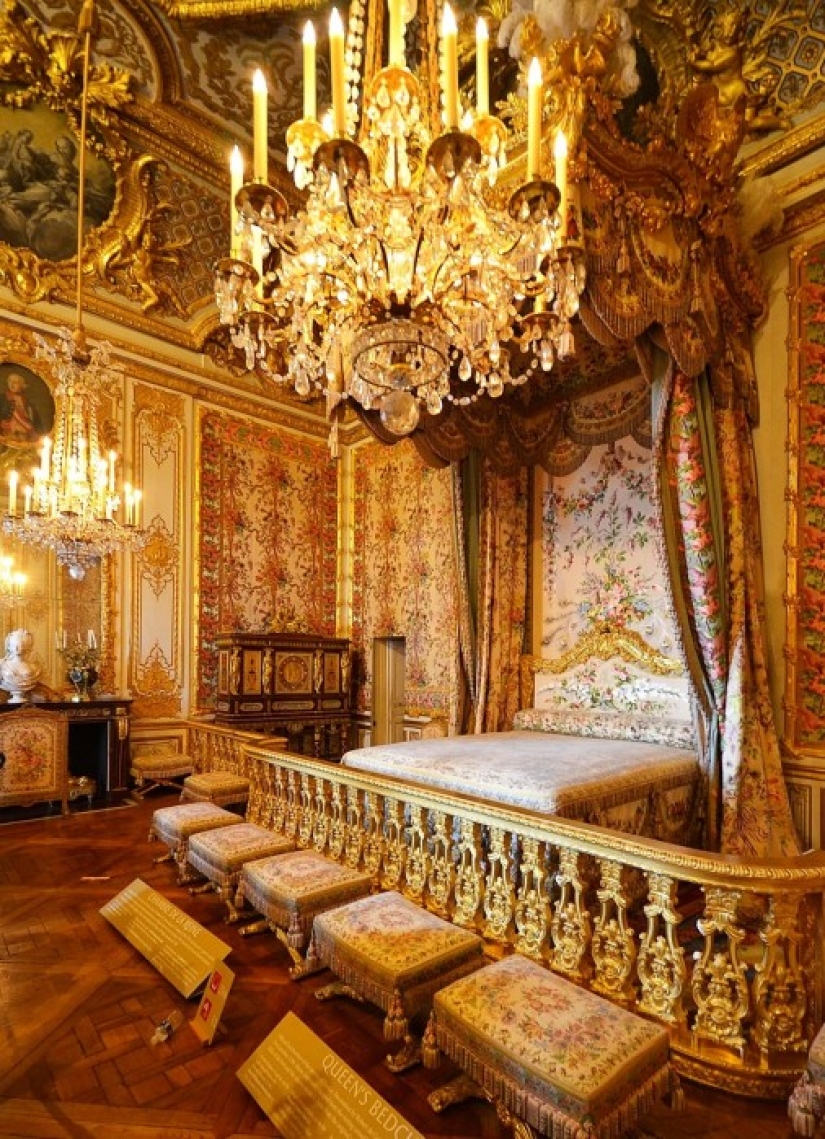 Versailles — a magnificent Palace, in which there was not a single toilet