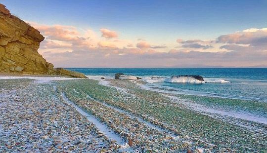 "Vodka" beach in Primorje — from landfill bottles to the tourist attraction