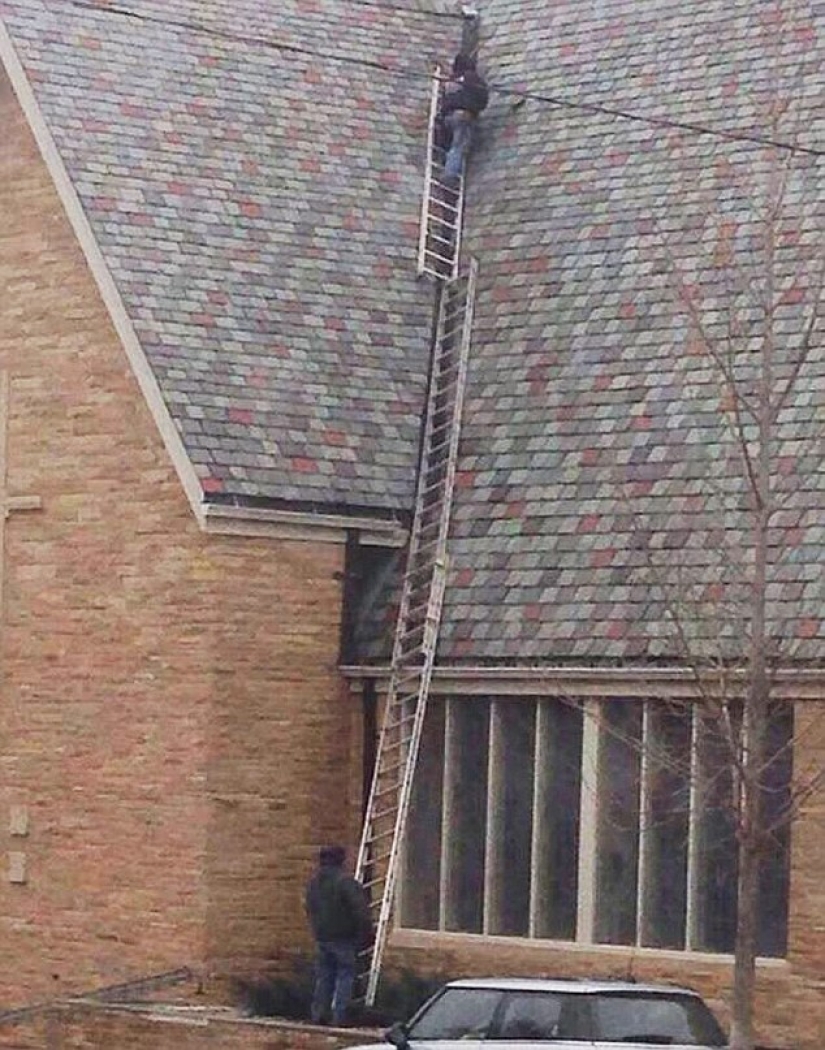 Watch the idiots at work, or How are they still alive?