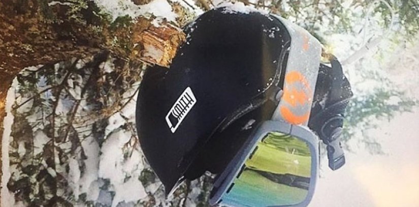 Watch your head: victims in accidents shared the photos of helmets that saved their lives