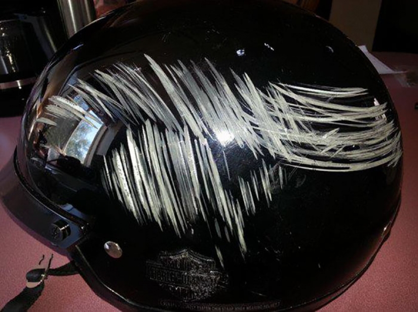 Watch your head: victims in accidents shared the photos of helmets that saved their lives