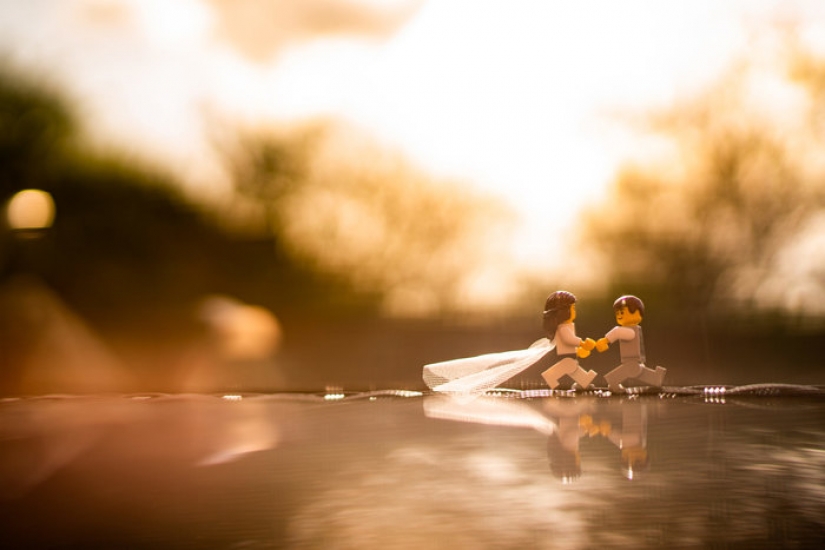 Wedding photographer in quarantine did a photo shoot LEGO figures