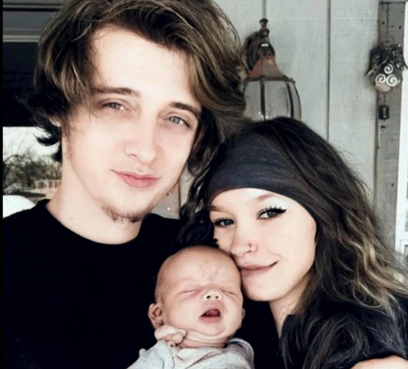 Welcome gift: a British woman has sex with her fiance only once a year — at Christmas