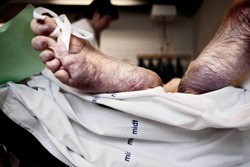 What happens to a person after he dies