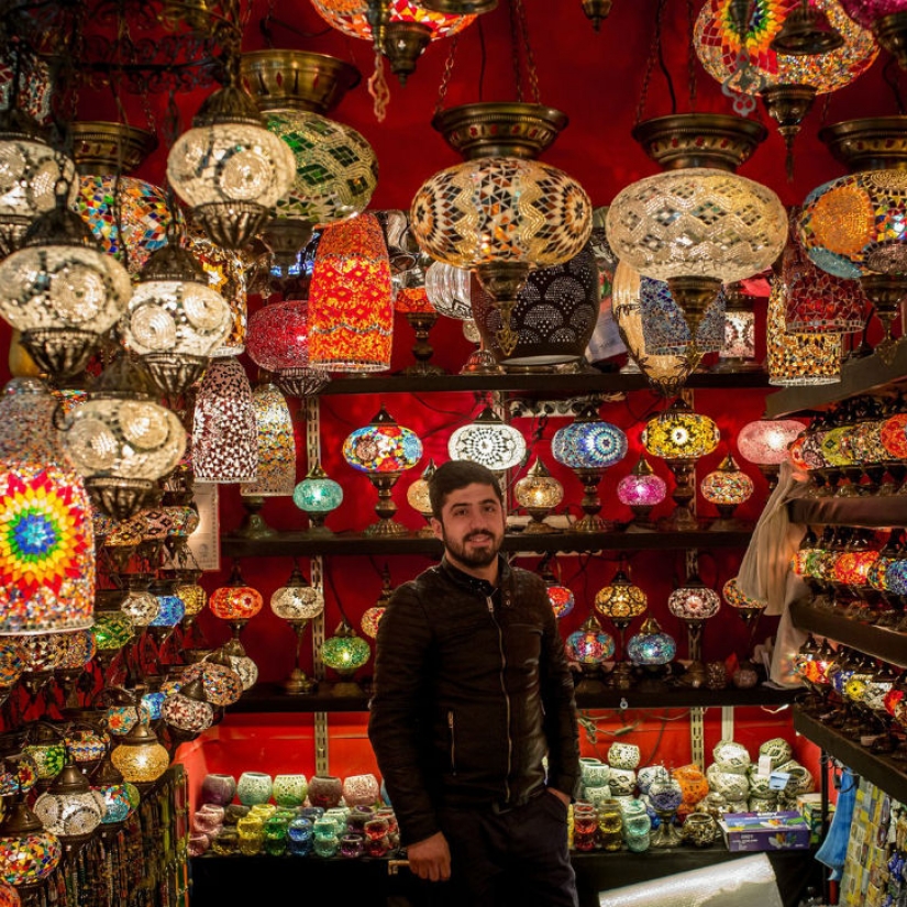 Who trades on the most ancient and the biggest Bazaar in the world