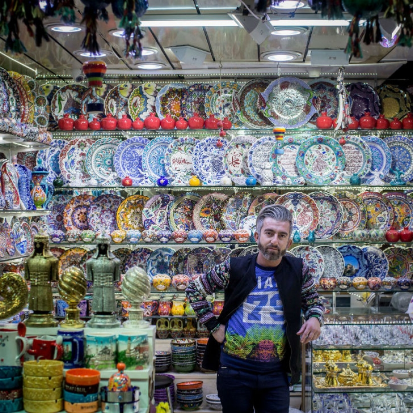 Who trades on the most ancient and the biggest Bazaar in the world