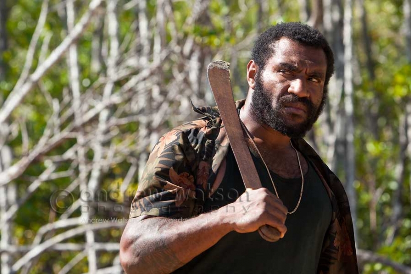 Wild customs: the everyday life of the youth of the gangs of Papua New Guinea Wild customs: the everyday life of the youth of the gangs of Papua New Guinea