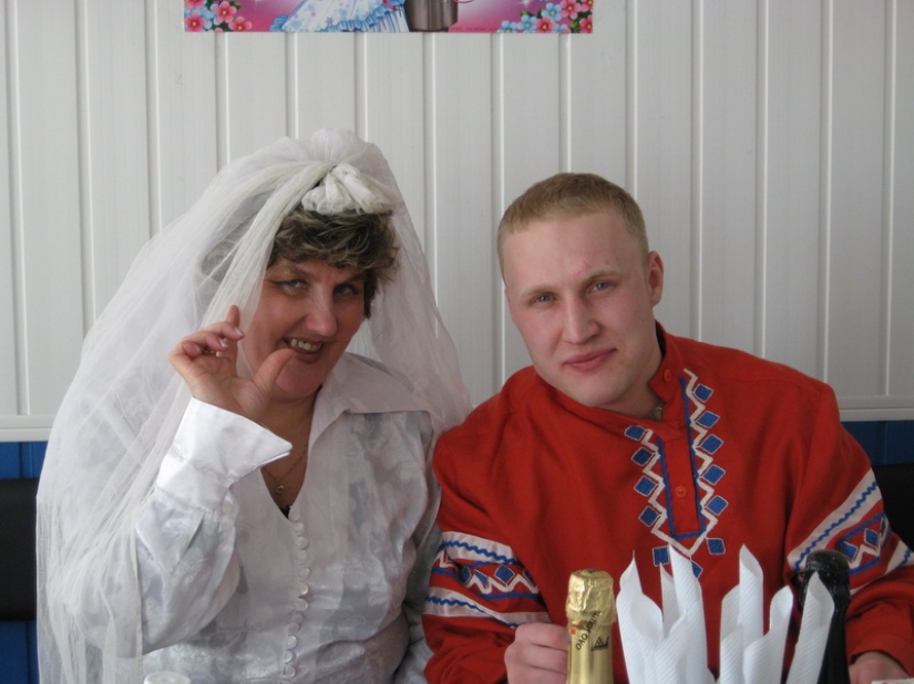 Wildest thrash in the darkness of revelry: "best" wedding photos from Russia