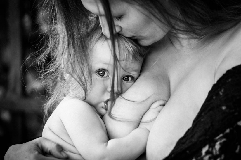 World breastfeeding week: look how beautiful mom's feed their kids World breastfeeding week: look how beautiful mom's feed their kids