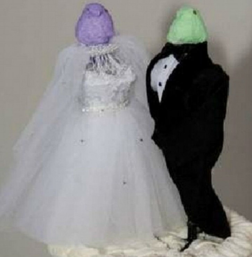 Worst wedding cakes that will bring tears to any bride
