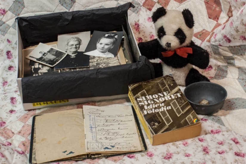 You have 3 seconds to answer: what did you take away from a burning house? You have 3 seconds to answer: what did you take away from a burning house?