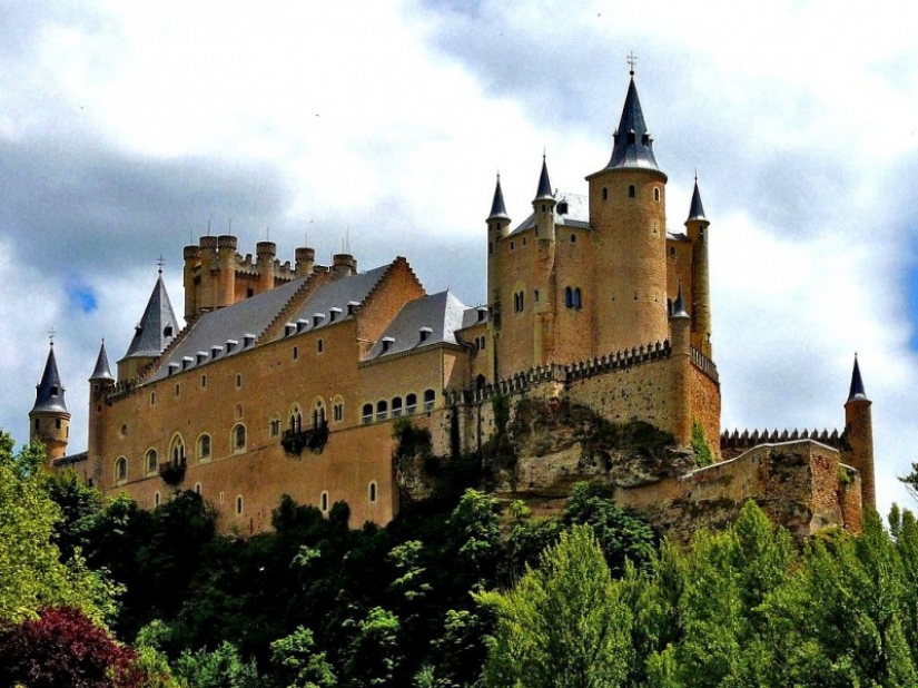 10 de los más interesantes español castillos 10 de los más interesantes español castillos