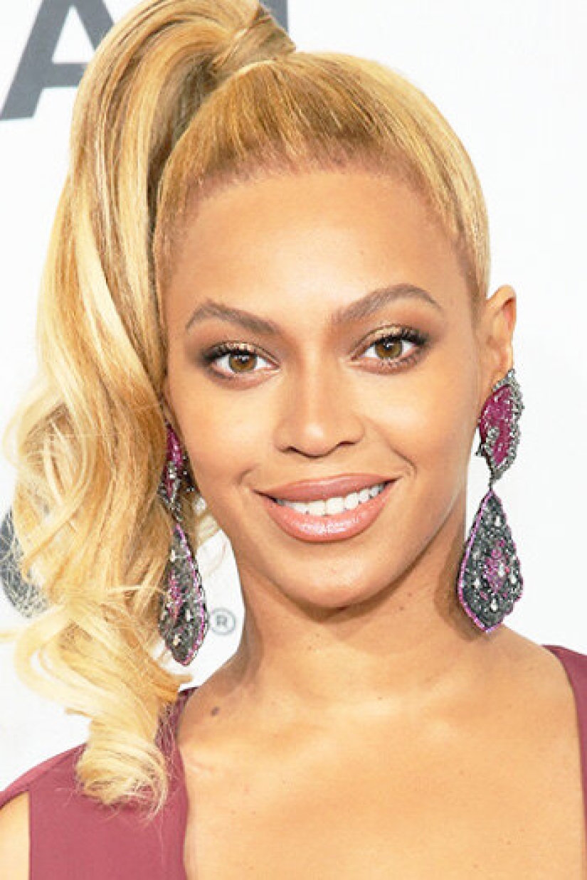 10 estrellas que han tenido cirugía plástica de mentón 10 estrellas que han tenido cirugía plástica de mentón