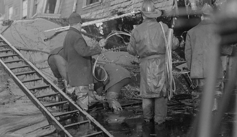 10 impressive photos of sugar flood in Boston 10 impressive photos of sugar flood in Boston