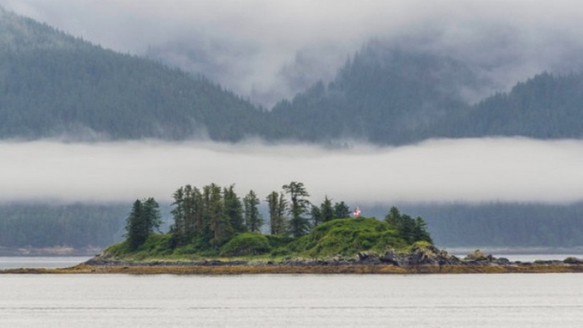 10 islands where absolutely unique languages exist