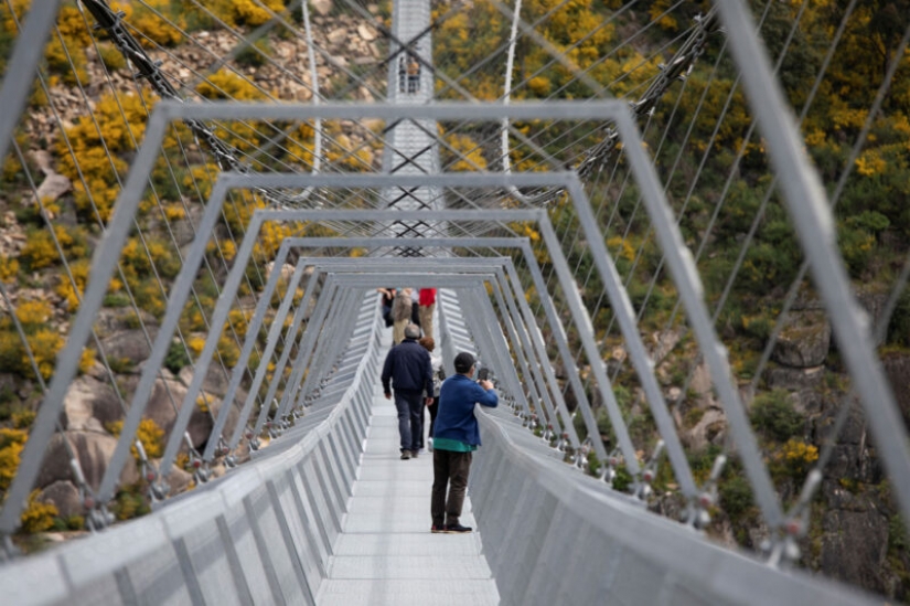 10 minutes over the abyss: Portugal's longest suspension bridge opened 10 minutes over the abyss: Portugal's longest suspension bridge opened
