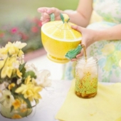 10 most amazing health benefits of lemons