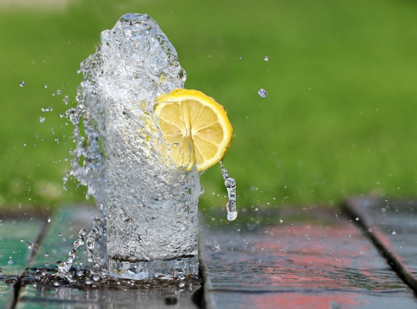 10 most amazing health benefits of lemons