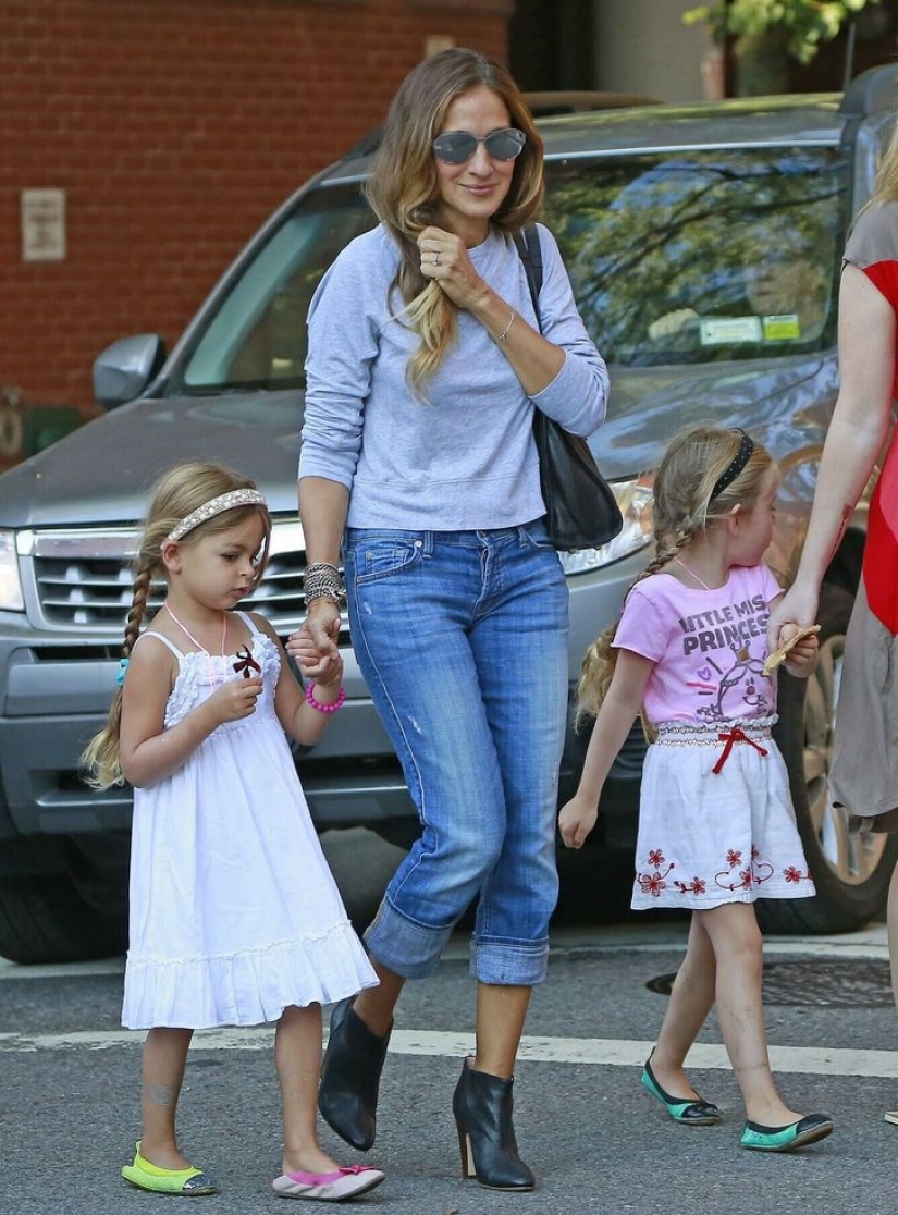 11 celebs who chose not to hire a nanny and instead take care of their kids themselves