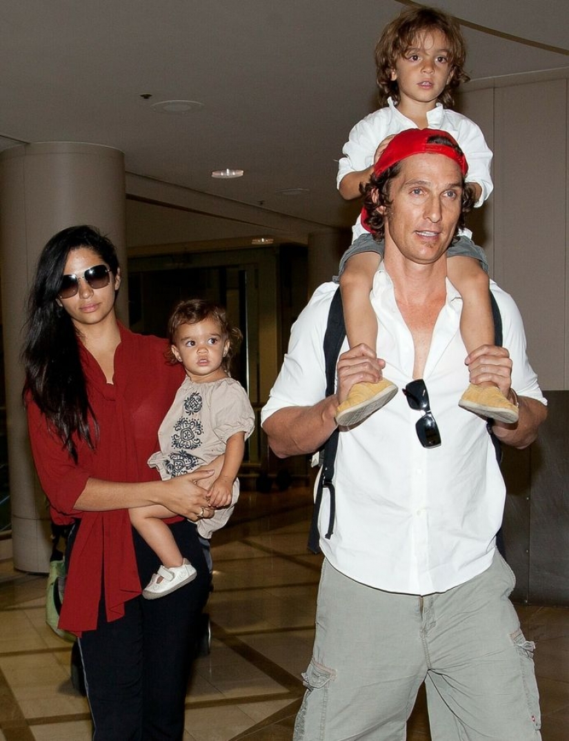 11 celebs who chose not to hire a nanny and instead take care of their kids themselves